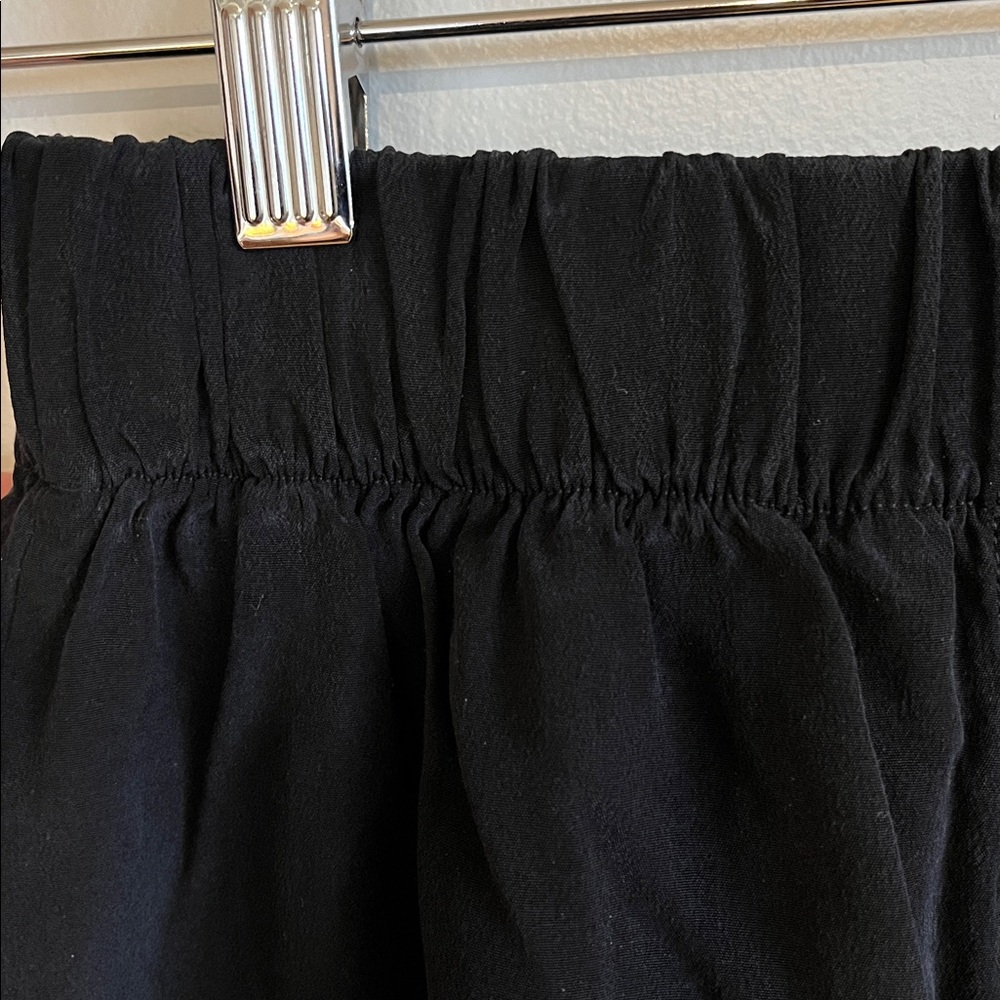 Elizabeth Suzann Black Silk Florence Shorts - Picture 6 of 8